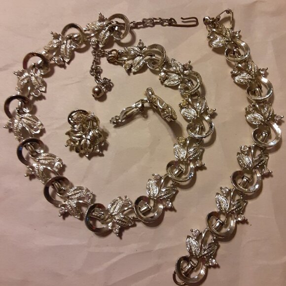 3 piece Jewelry Silver-tone Set with gems